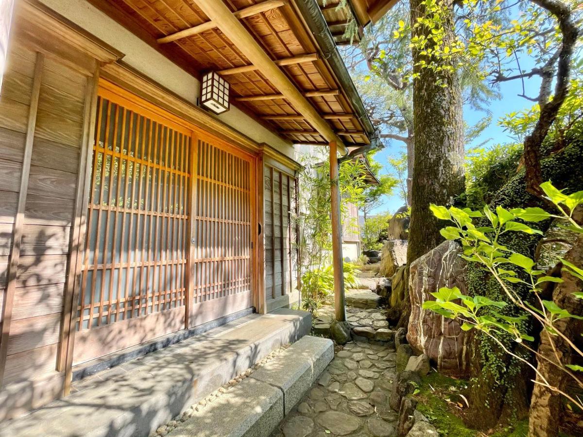 Villa Atami Roji Kaede -熱海 路地楓- 温泉付 ペット可 Exterior foto